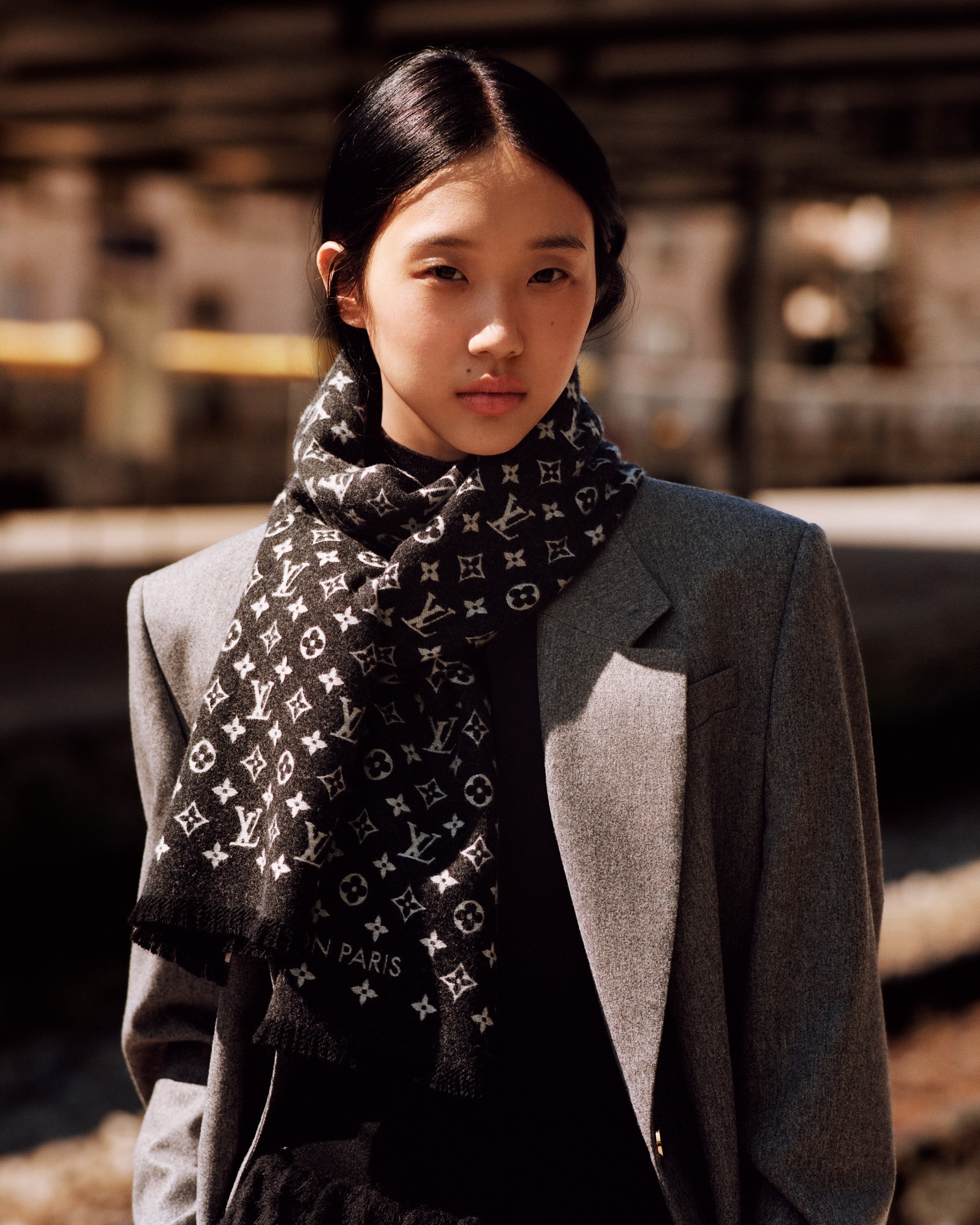 Designer Scarf for Women - Luxury Scarves | LOUIS VUITTON