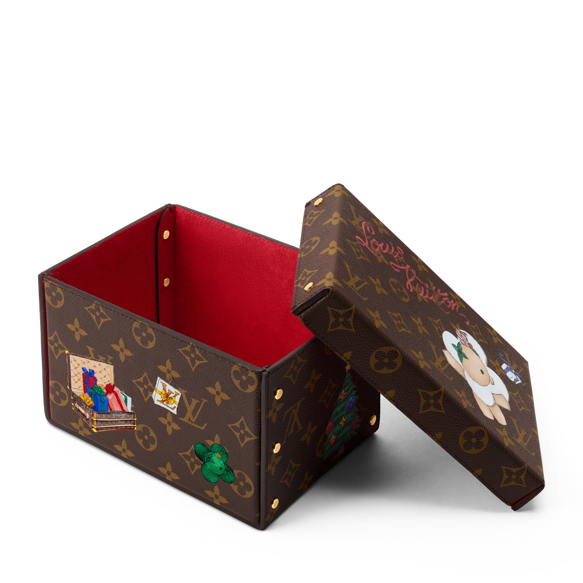 Alfonse Cardboard Box . in Trunks, Travel and Home