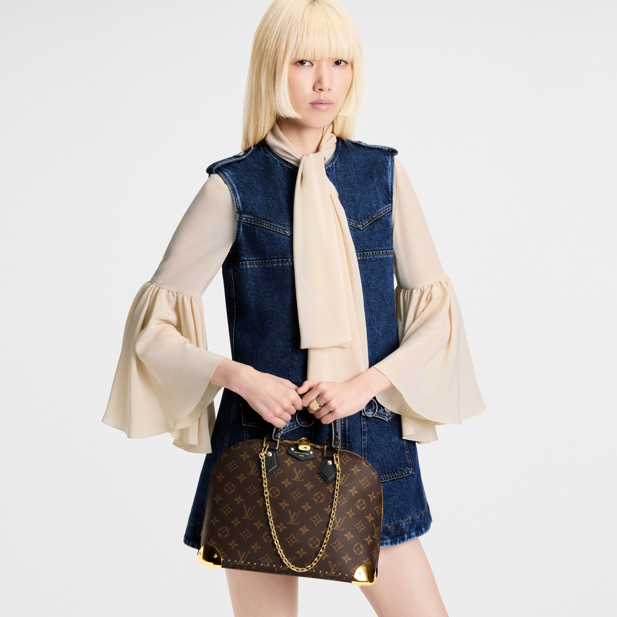 Alma Trunk PM Monogram in Bags and Small Leather Goods