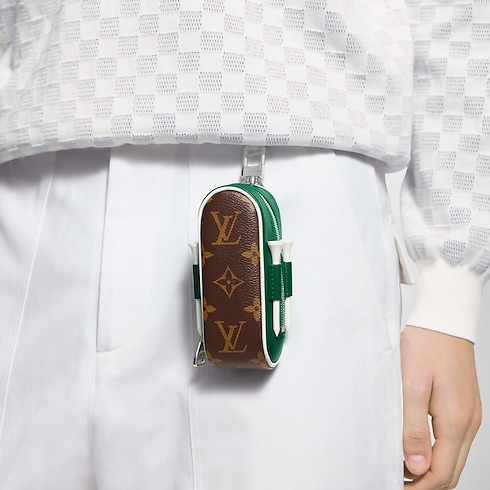 Andrews Golf Kit in Trunks, Travel and Home's Sport and Games } collections by Louis Vuitton (Product zoom)