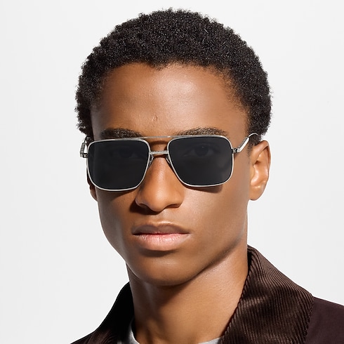 Attitude Light Large Pilot Sunglasses . in Men's Accessories Eyewear collections by Louis Vuitton (Product zoom)