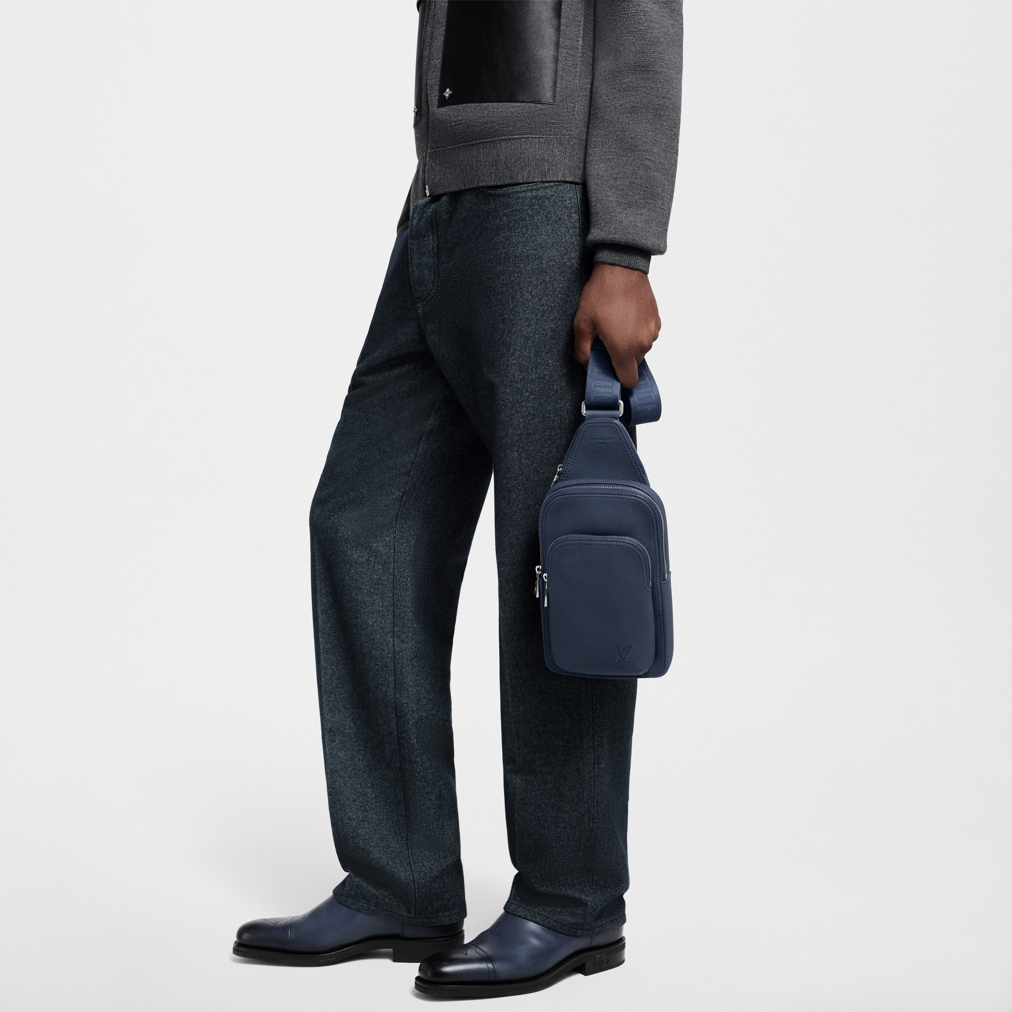 Avenue Slingbag PM LV Aerogram in Bags and Small Leather Goods