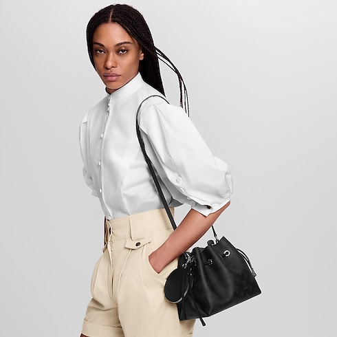 Bella Mahina in Bags and Small Leather Goods's Women Bags Newness collections by Louis Vuitton (Product zoom)