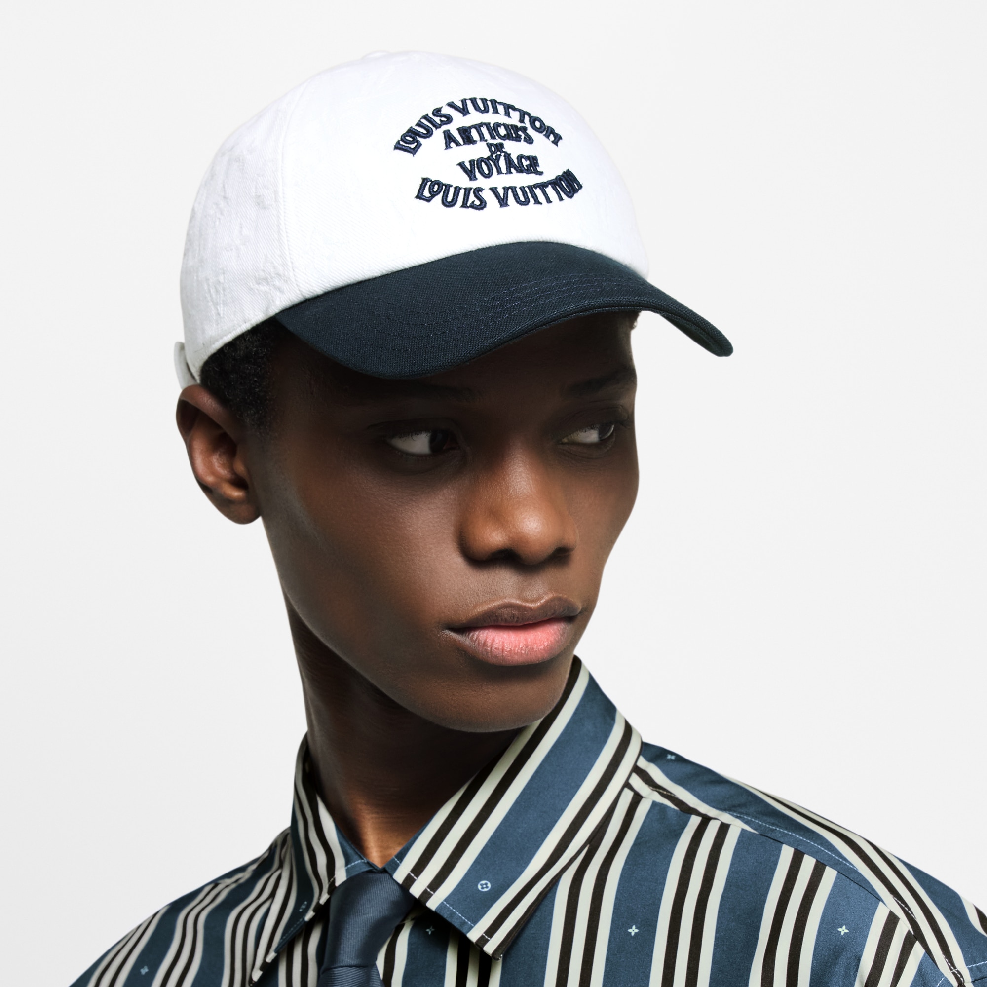 Bicolor Travel Cap . in Men