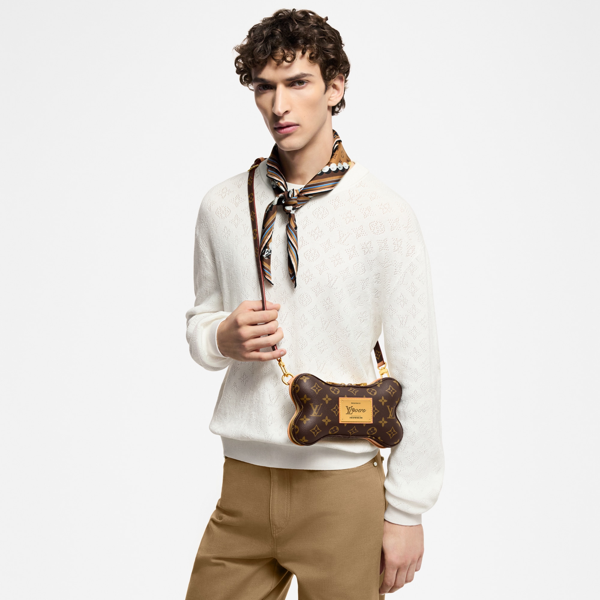 Bone Wearable Wallet Monogram in Men