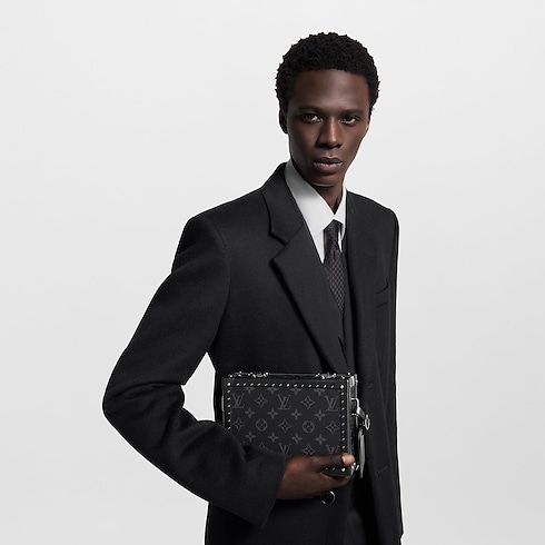 Clutch Box Monogram Eclipse in New's Holiday Men's Selection collections by Louis Vuitton (Product zoom)