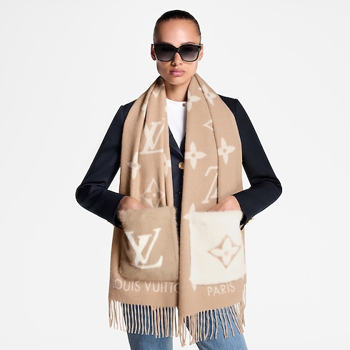 Cold Reykjavik Scarf . in Women's Accessories Women's Scarves collections by Louis Vuitton (Product zoom)