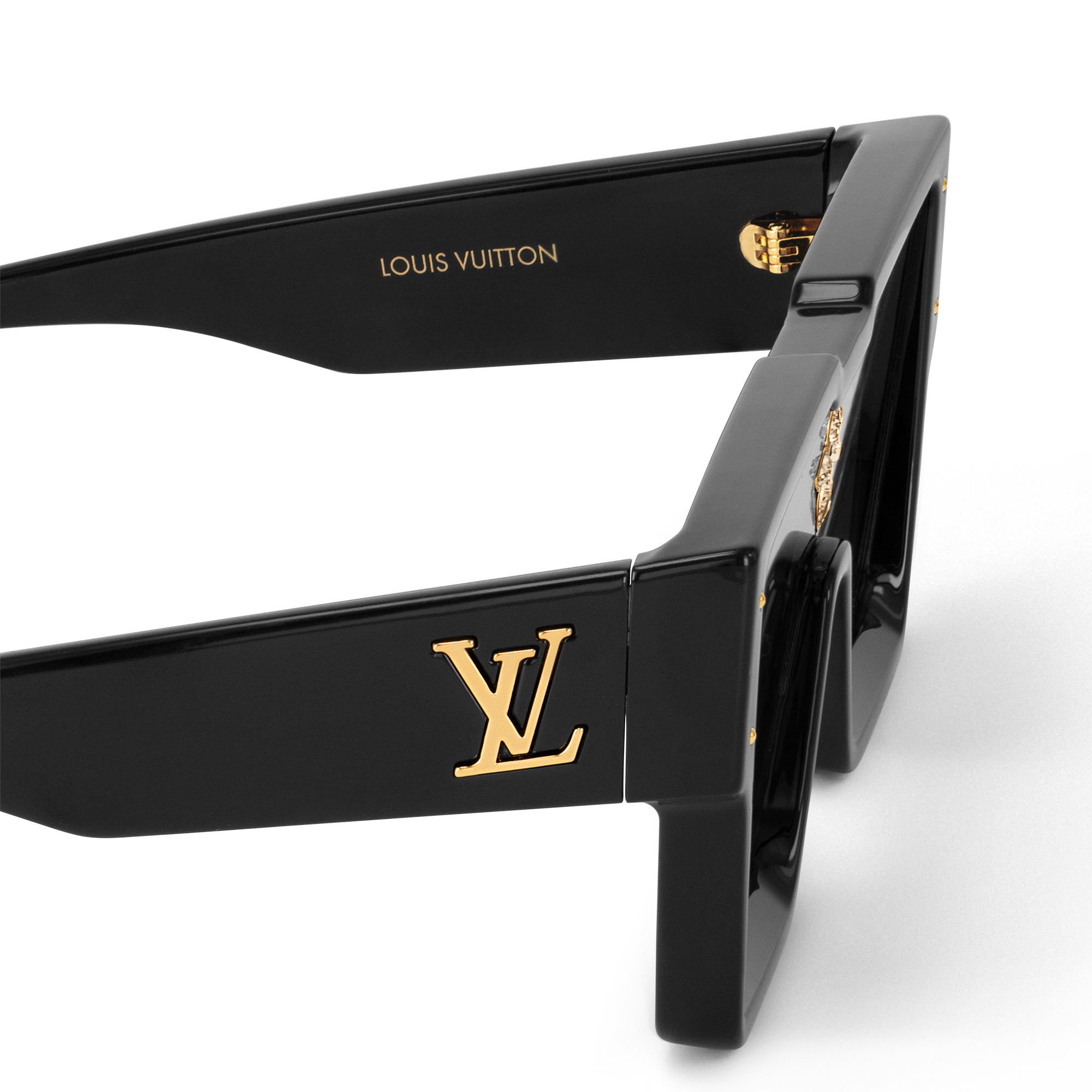 Cyclone Sunglasses . in Men