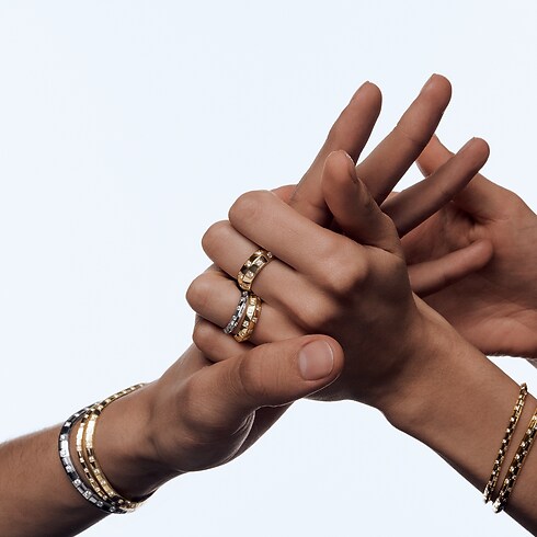 Damier Ring, White Gold and diamonds in Les Extraordinaires's Jewelry Rings collections by Louis Vuitton (Product zoom)