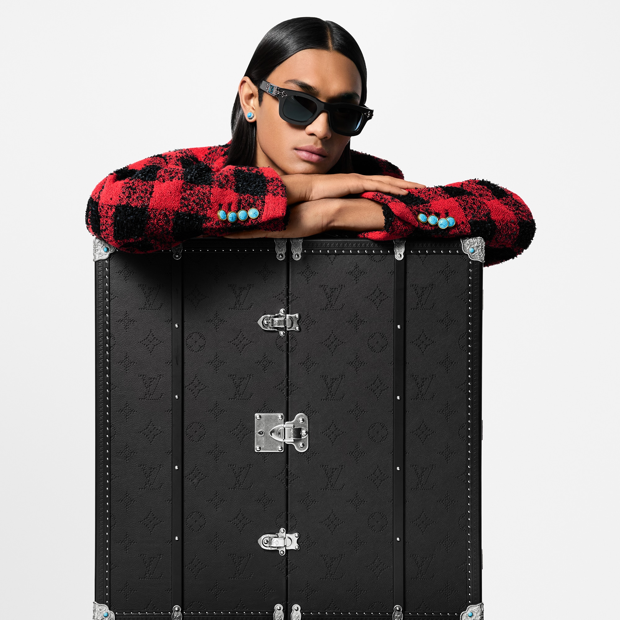 Dart Trunk LV Dart H27 in Trunks, Travel and Home