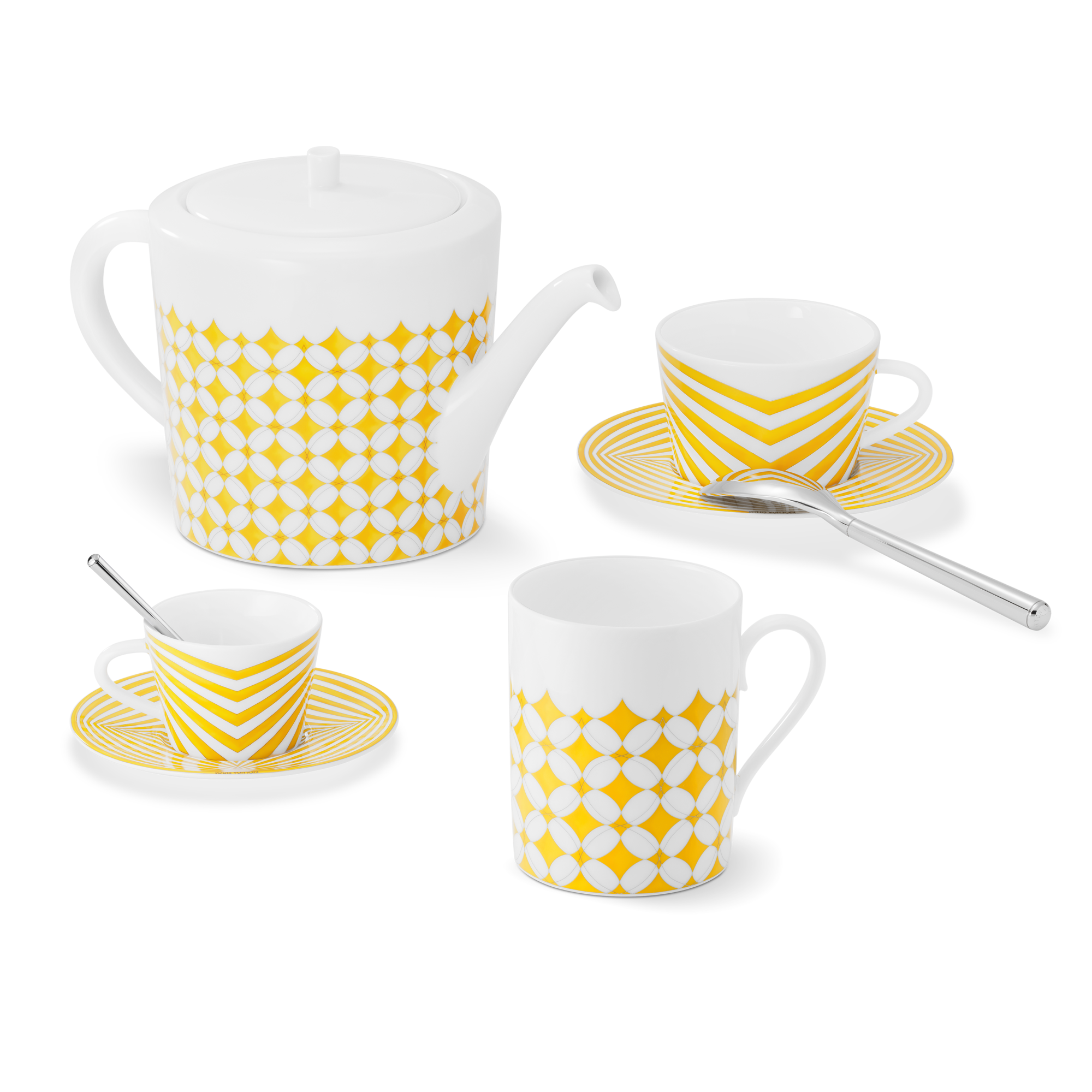 Dolce Vita Set Of 2 Teacups  in Trunks, Travel and Home