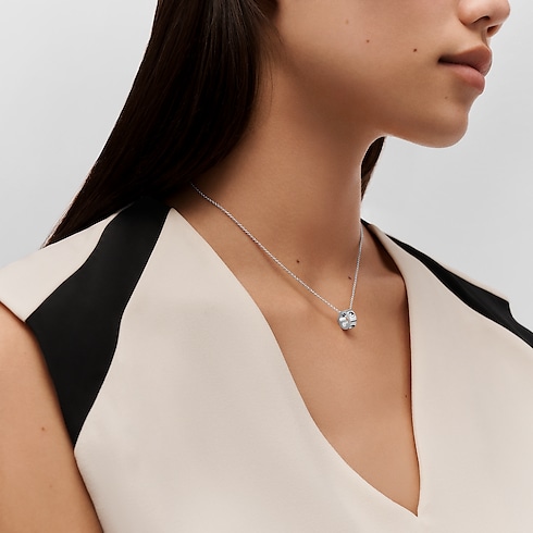 Empreinte Pendant, White Gold in Jewellery's Categories Necklaces and Pendants collections by Louis Vuitton (Product zoom)