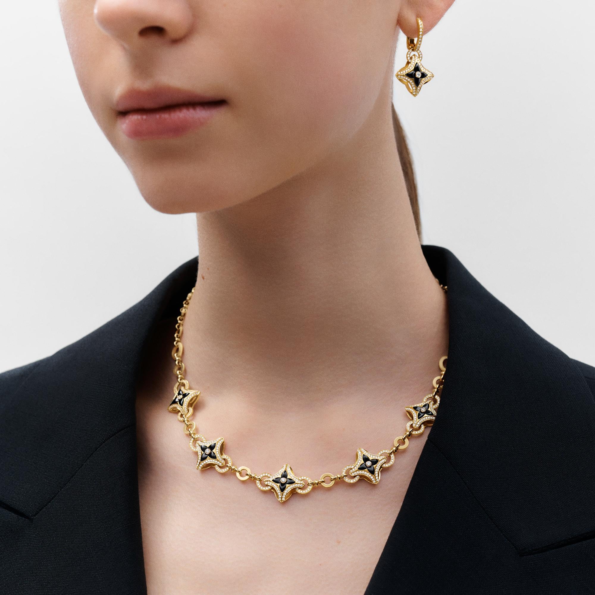 Ever Blossom Necklace, Yellow Gold, Onyx & Diamonds  in Jewellery