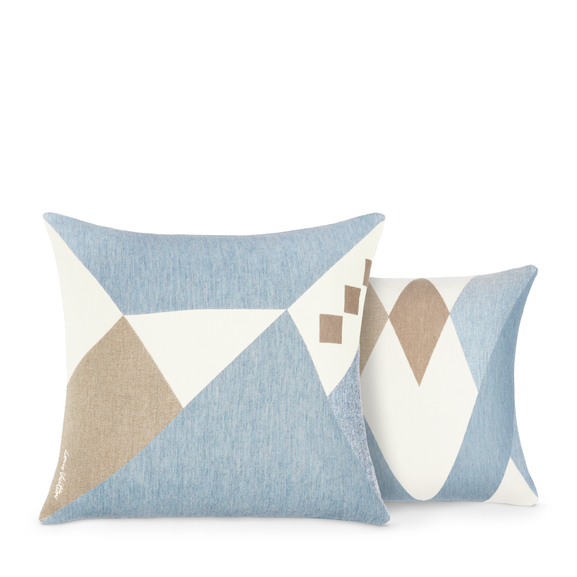 Everest Cushion 50x50  in Trunks, Travel and Home