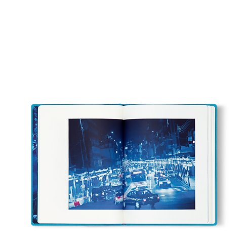 Fashion Eye Kyoto in Trunks, Travel and Home's Books and Stationery Fashion Eye Books collections by Louis Vuitton (Product zoom)