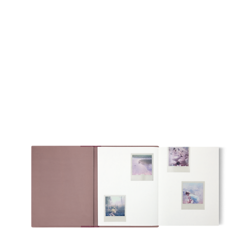 Fashion Eye Sweden in Trunks, Travel and Home's Books and Stationery Fashion Eye Books collections by Louis Vuitton (Product zoom)