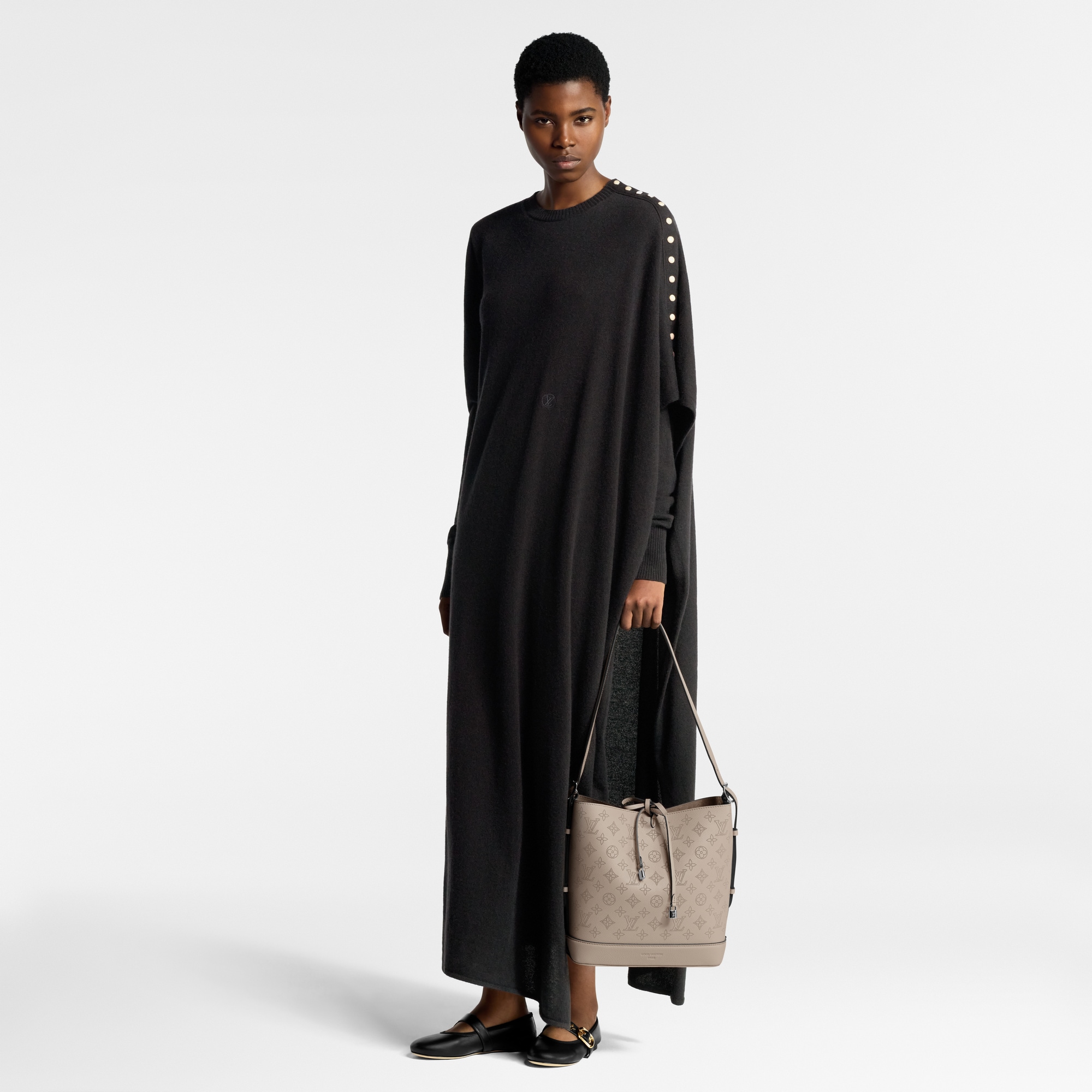 Flore Mahina in Women