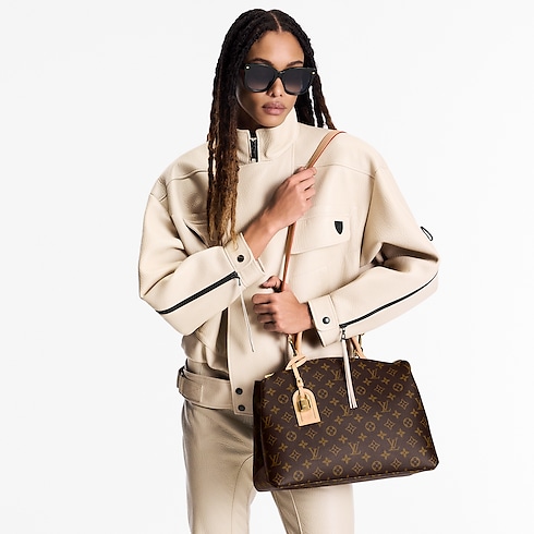 Grand Palais Monogram in Women's Handbags All Handbags for Women collections by Louis Vuitton (Product zoom)