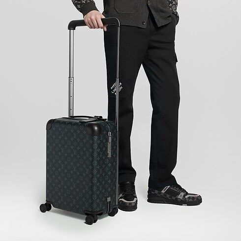Horizon 50 Monogram Eclipse in Men's Travel Rolling Luggage collections by Louis Vuitton (Product zoom)