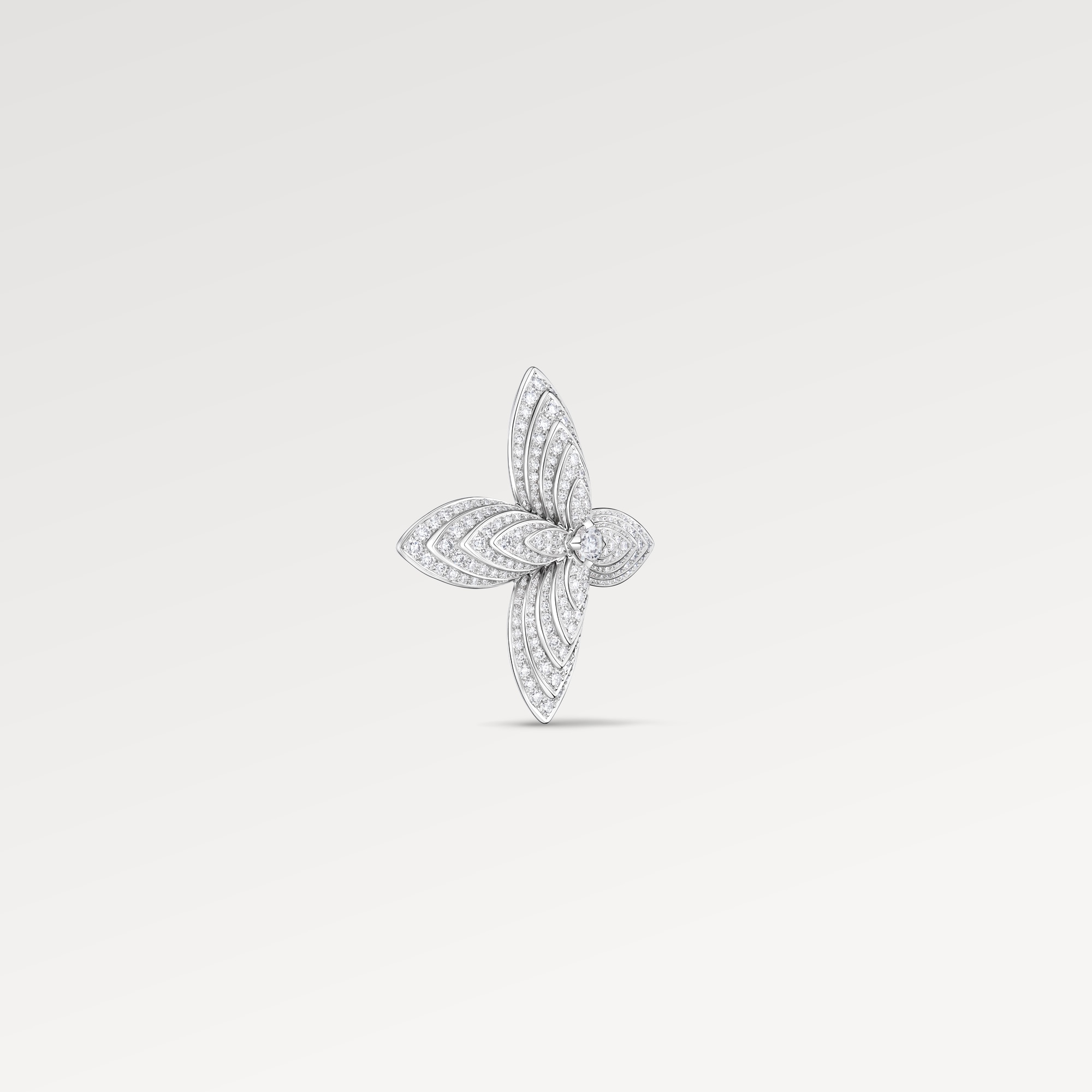 Idylle Blossom Brooch, White Gold & Diamonds  in Les Extraordinaires