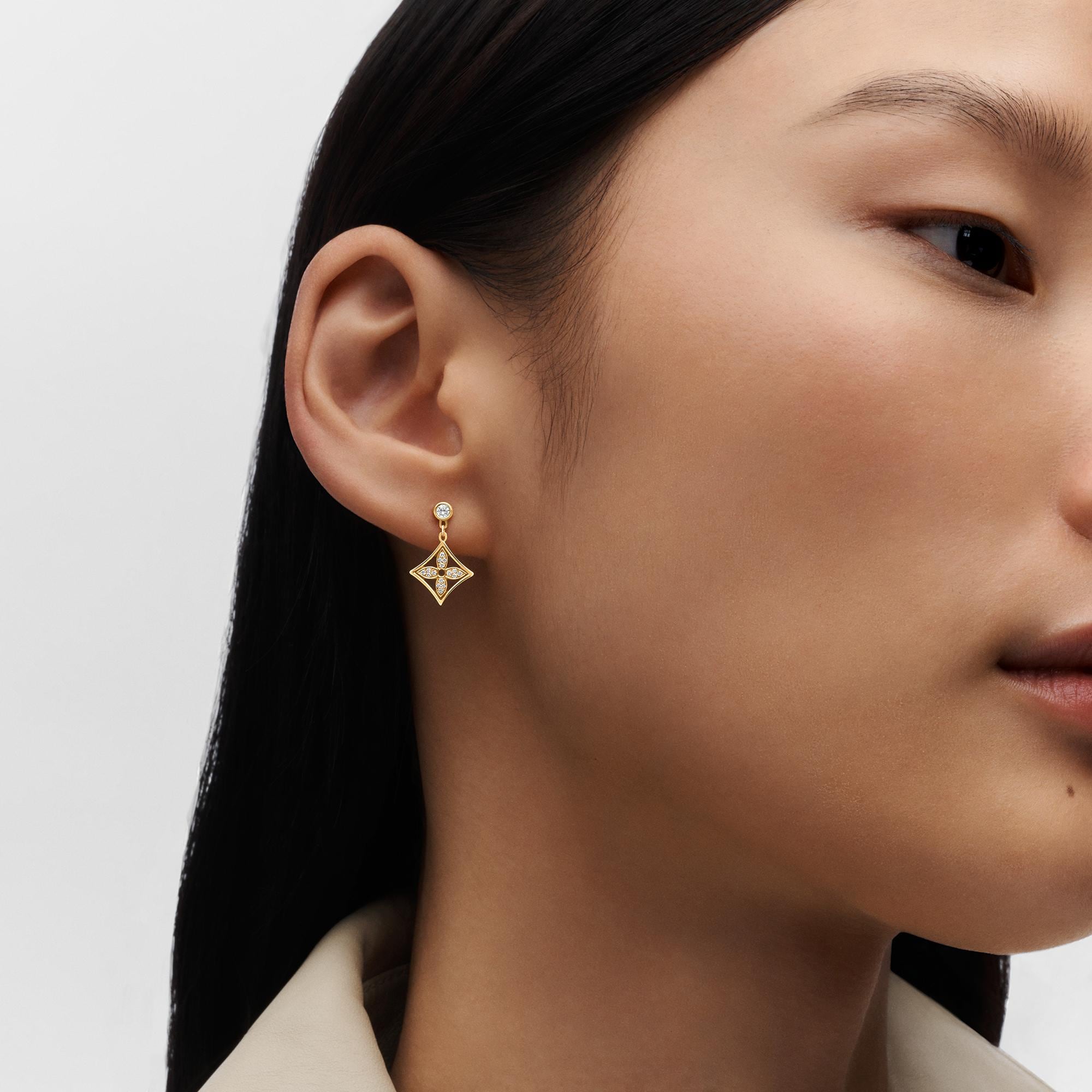 Idylle Blossom Ear Stud, Yellow Gold And Diamonds - Per Unit  in Jewellery