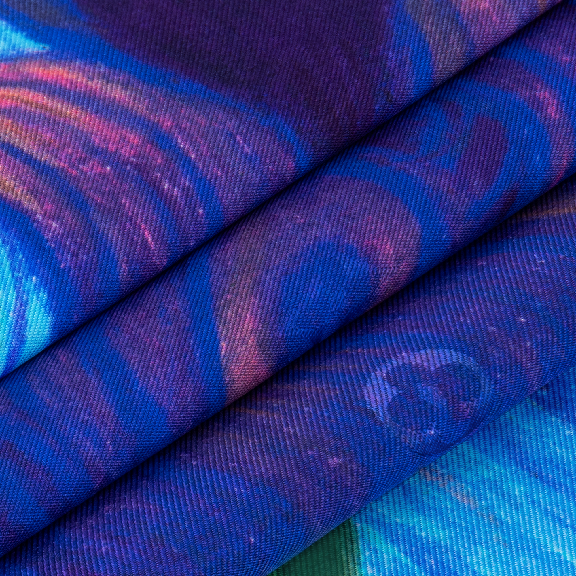 Iris Spring Square 90 . in Women