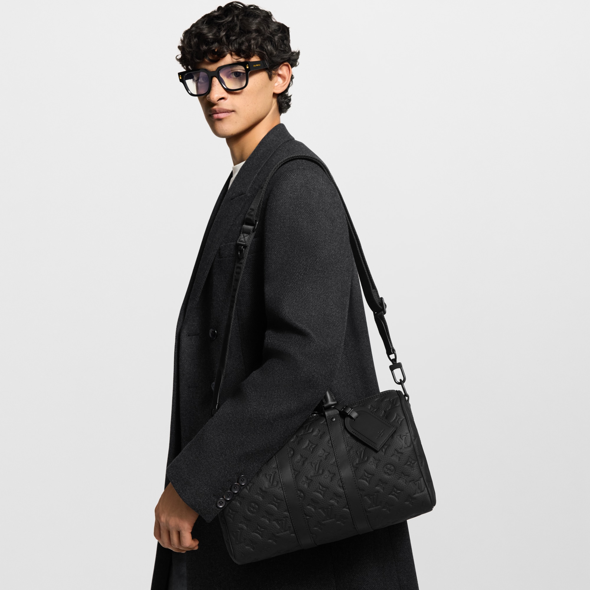 Keepall Bandoulière 35 Monogram Taurillon Leather LG - G90 in Men