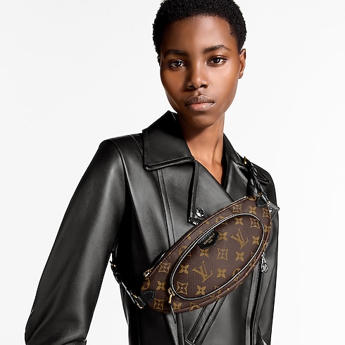 Keepit Monogram in Women's Wallets and Small Leather Goods Wallets on Chain and Micro Bags collections by Louis Vuitton (Product zoom)