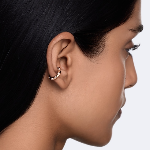 Le Damier de Louis Vuitton Earcuff, Rose Gold and Diamonds in Jewellery's Categories Earrings collections by Louis Vuitton (Product zoom)
