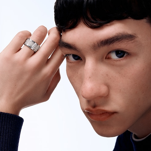 Les Gastons Vuitton Large Ring, White Gold and Diamonds in Jewellery's Categories Rings collections by Louis Vuitton (Product zoom)