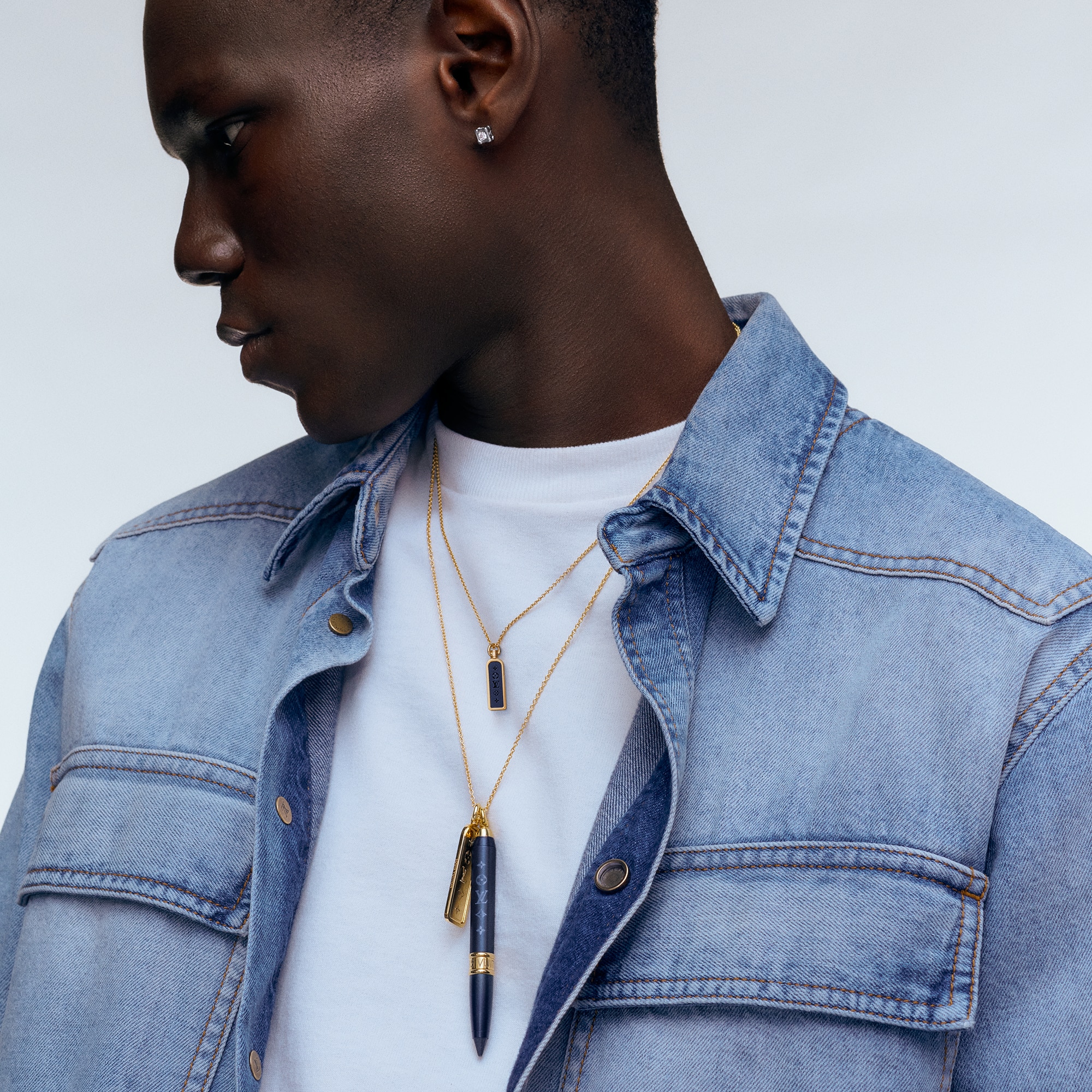 Les Gastons Vuitton Large Tag Pendant, Yellow Gold  in Les Extraordinaires