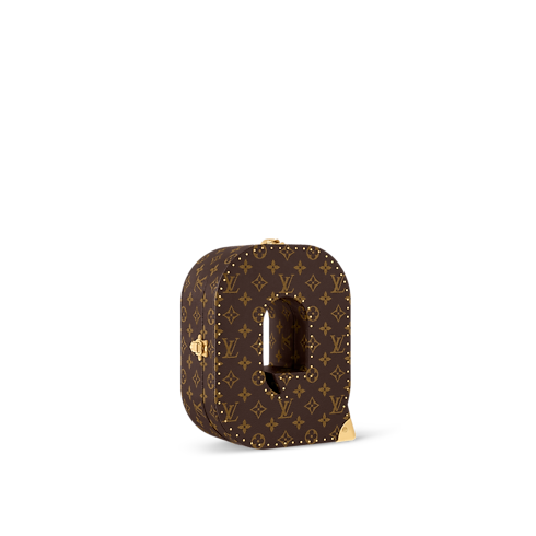Letter Trunk Q Monogram in Les Extraordinaires's Hardsided Letter Trunks collections by Louis Vuitton (Product zoom)