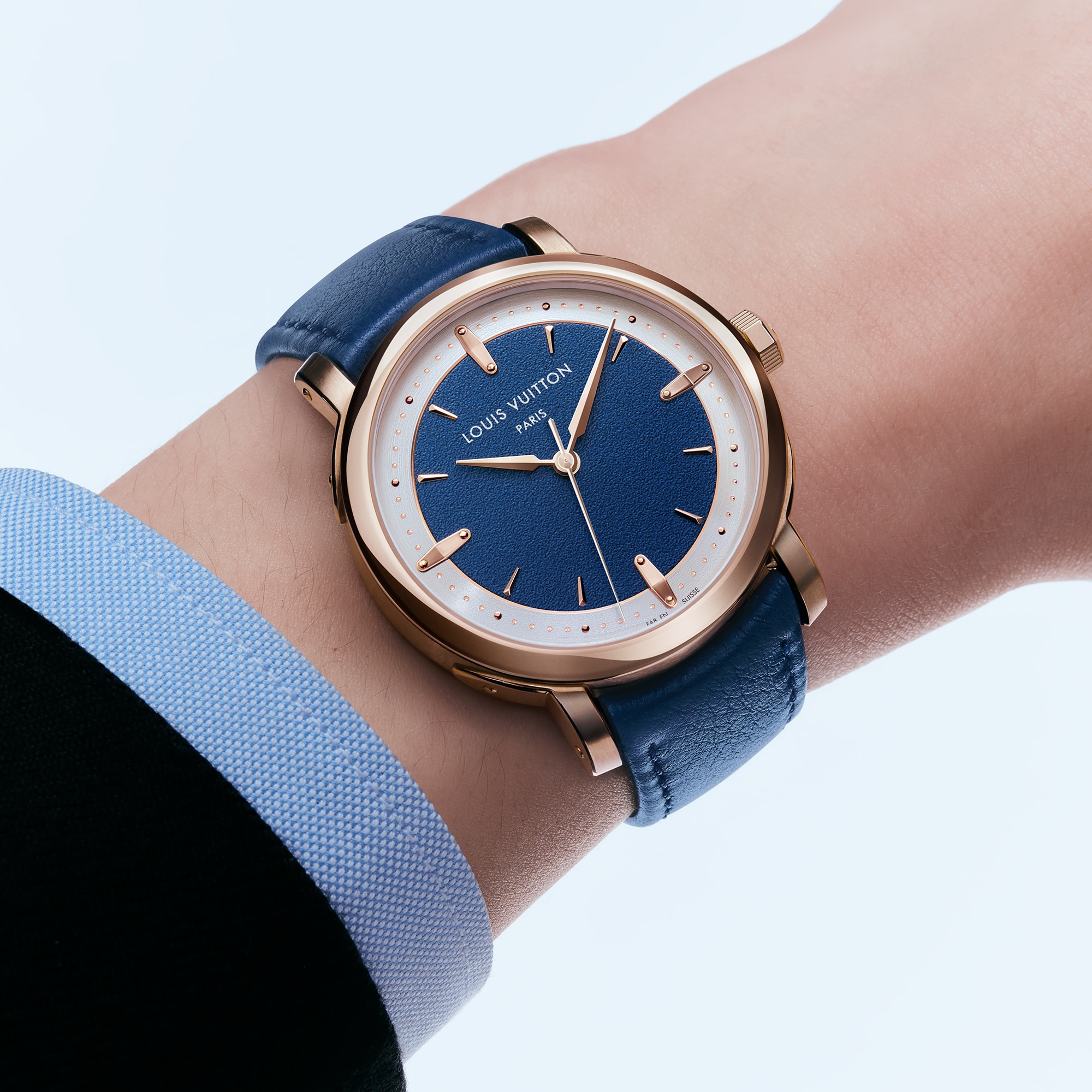 Louis Vuitton Escale, Automatic, 39mm, Pink gold  in Watches