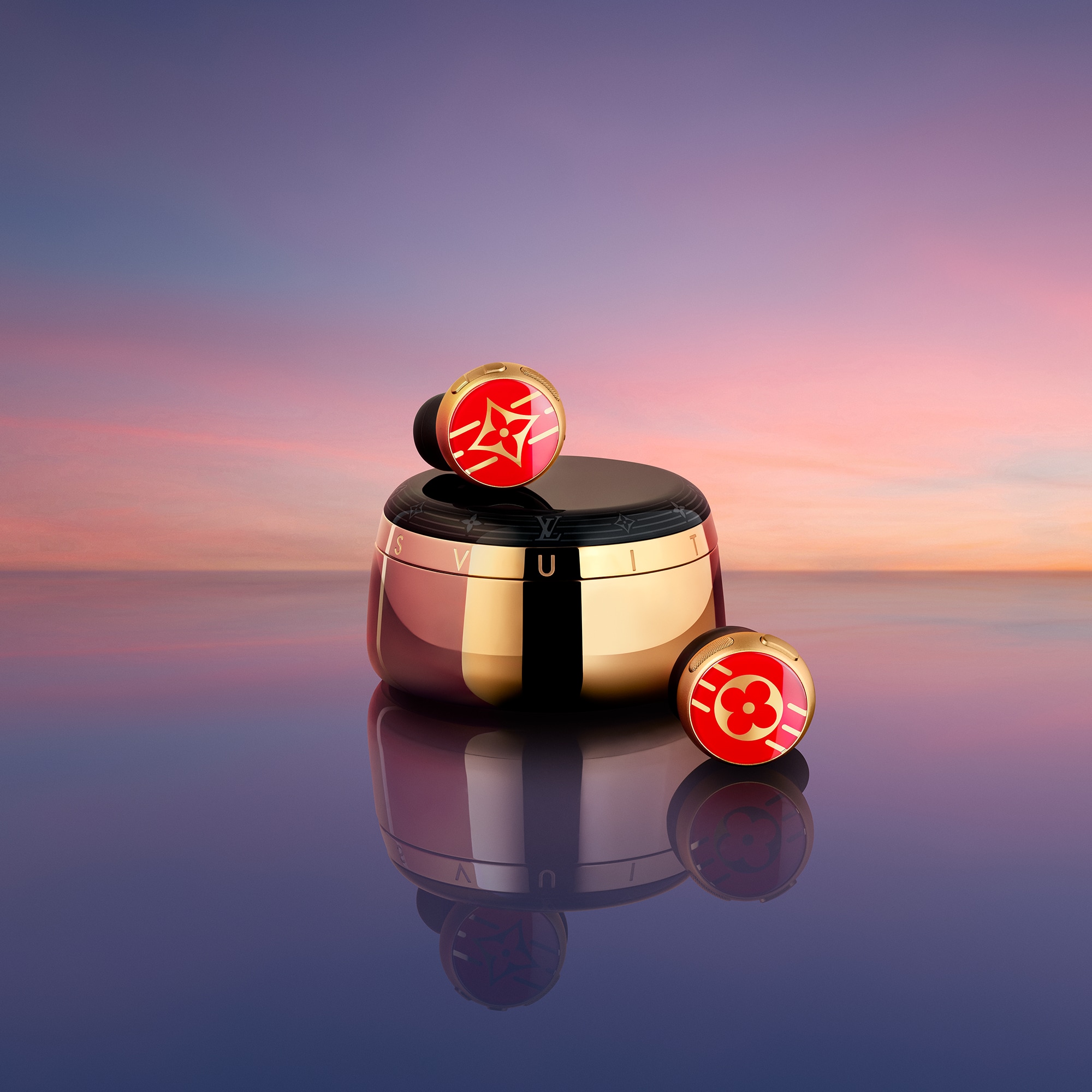 Louis Vuitton Horizon Light Up Earphones - Red  in Trunks, Travel and Home