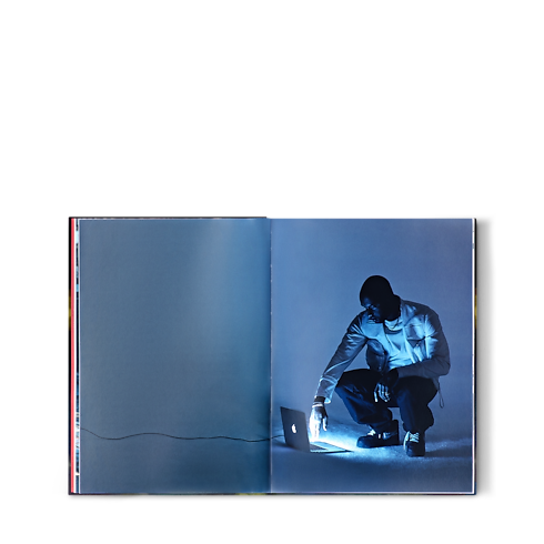 Louis Vuitton Virgil Abloh in Trunks, Travel and Home's Books and Stationery Hard Cover Books collections by Louis Vuitton (Product zoom)