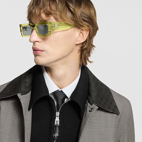 LV Clash Low Square Sunglasses . in Men's Accessories Sunglasses collections by Louis Vuitton (Product zoom)