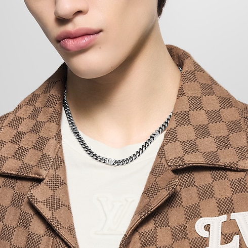 LV Club Chain Necklace . in Men's Fashion Jewellery Necklaces and Pendants collections by Louis Vuitton (Product zoom)
