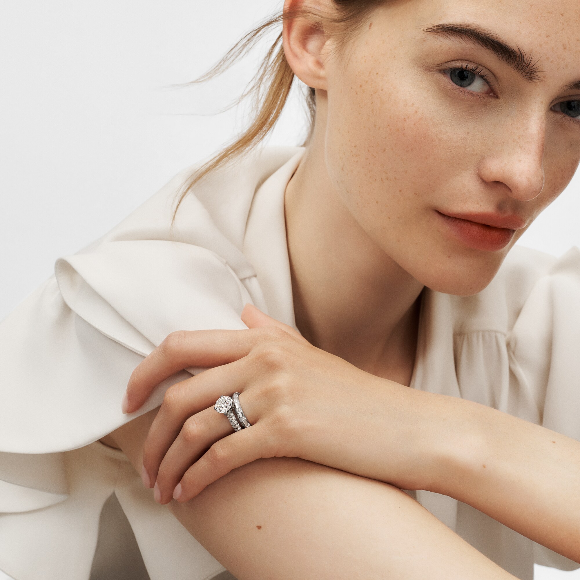 LV Diamonds Pavé Solitaire, Round Brilliant cut  in Jewellery