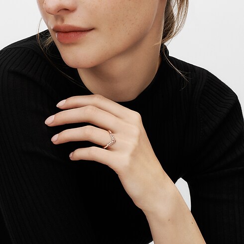 LV Diamonds Pavé V Ring, Pink Gold in Jewellery's Categories Wedding Bands collections by Louis Vuitton (Product zoom)