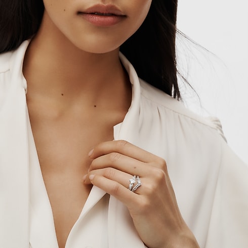 LV Diamonds Solitaire, LV Monogram Star cut in Jewellery's Collections LV Diamonds collections by Louis Vuitton (Product zoom)