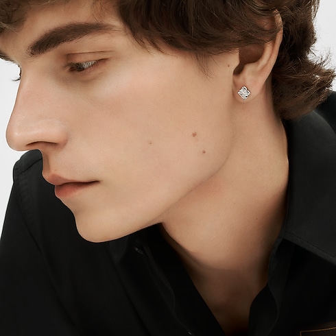 LV Diamonds Stud, LV Monogram Star cut - per unit in Jewellery's Collections LV Diamonds collections by Louis Vuitton (Product zoom)