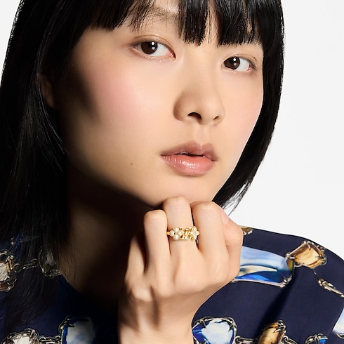 LV Floragram Ring . in Women's Fashion Jewellery Rings collections by Louis Vuitton (Product zoom)