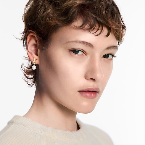 LV Iconic Louisa Earrings . in Women's Fashion Jewellery Earrings collections by Louis Vuitton (Product zoom)