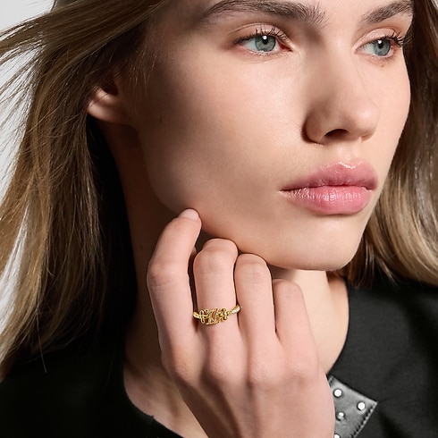 LV Iconic Ring worn view