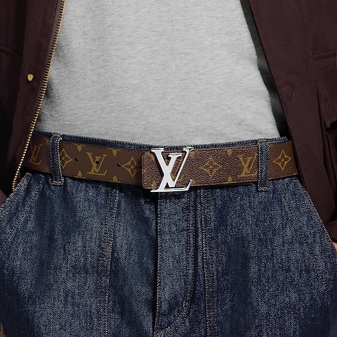 LV initiales Monogram Midnight 40mm Reversible Belt G72 in Men's Accessories Men's Belts collections by Louis Vuitton (Product zoom)