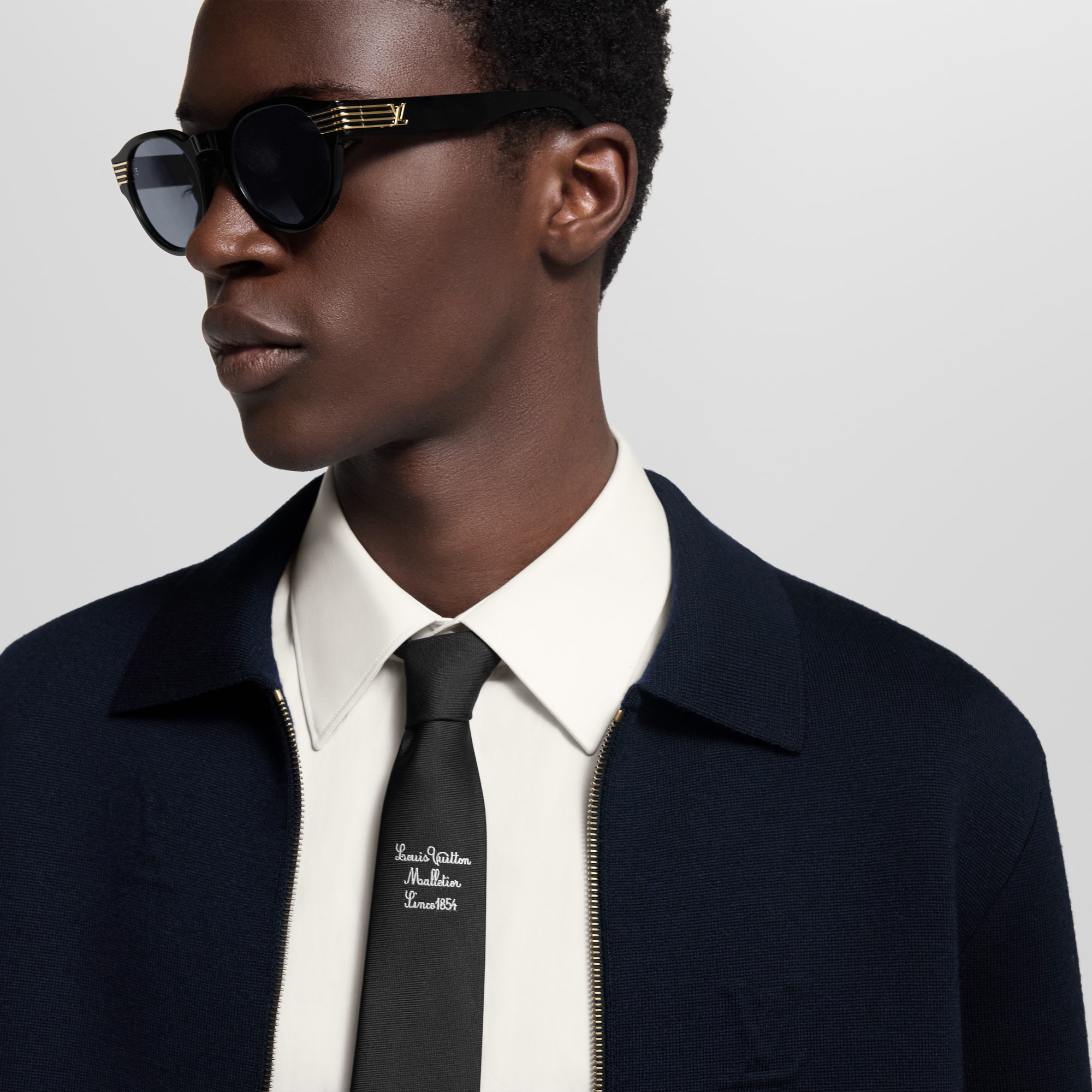 LV Malletier Tie . in Men