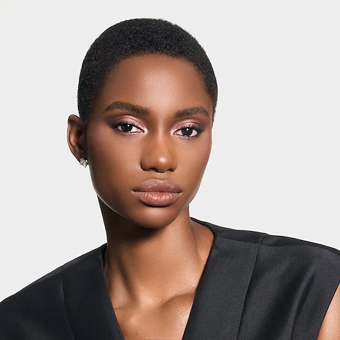 LV Ombres - Eyeshadow Palette in Perfumes and Beauty's Eyes } collections by Louis Vuitton (Product zoom)