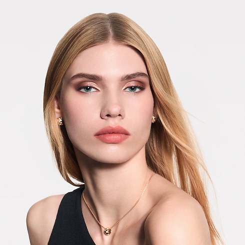 LV Ombres - Eyeshadow Palette in Perfumes and Beauty's Eyes } collections by Louis Vuitton (Product zoom)