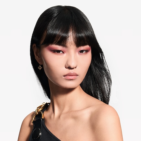 LV Ombres - Eyeshadow Palette Refill in Perfumes and Beauty's Eyes } collections by Louis Vuitton (Product zoom)