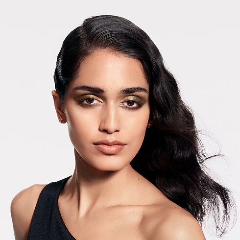 LV Ombres - Eyeshadow Palette Refill in Perfumes and Beauty's Eyes } collections by Louis Vuitton (Product zoom)